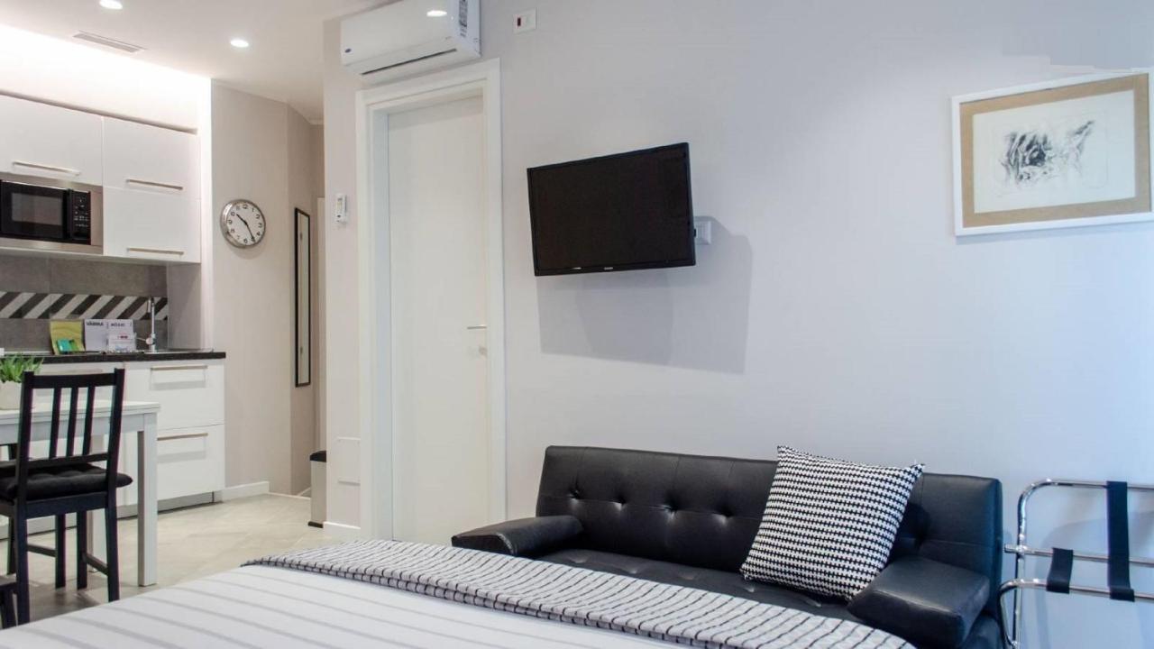 Interno 1 Ciampino Roma Luxury Apartment Con Balcone 외부 사진